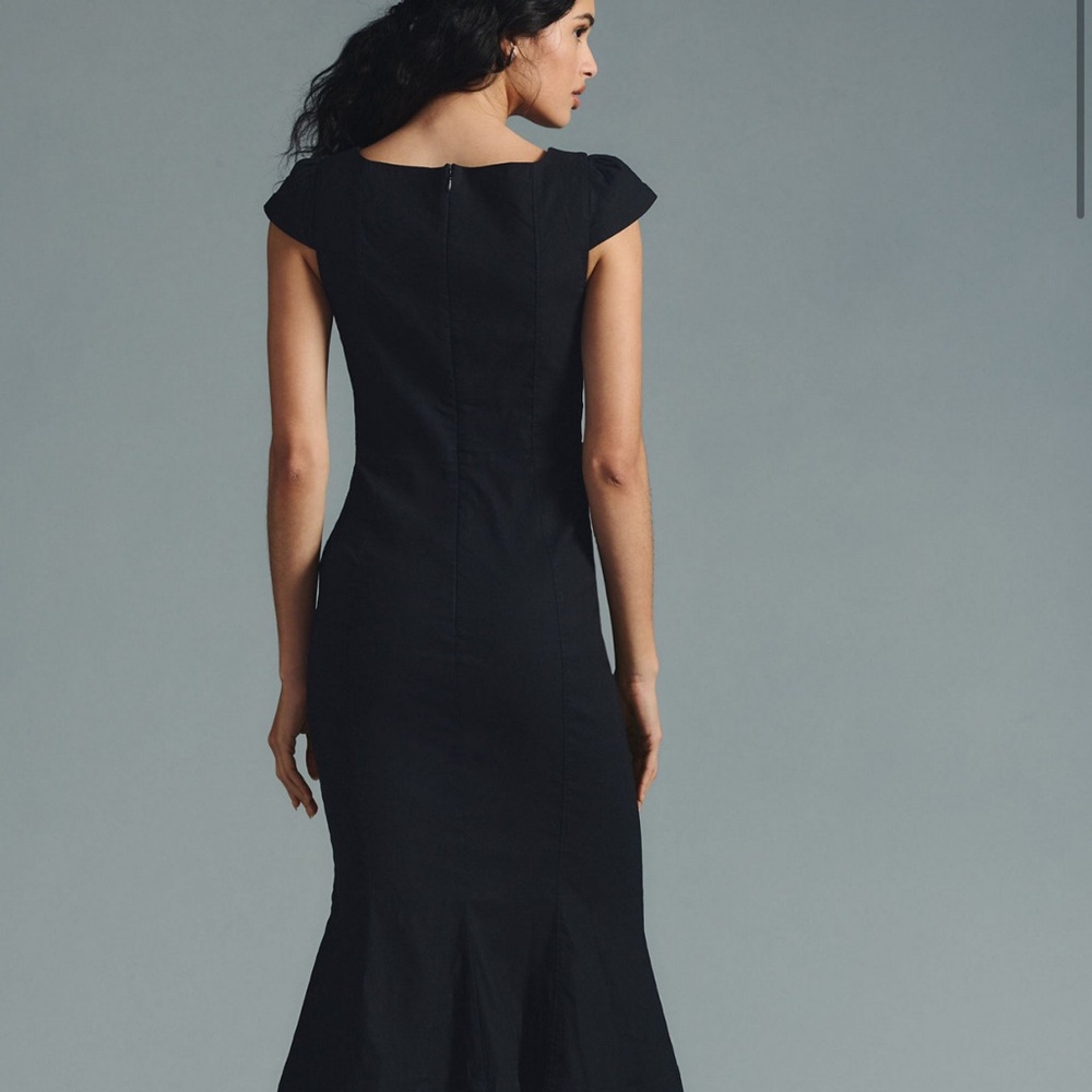 The Cecily Fit & Flare Sweetheart Dress - Picture 2 of 10